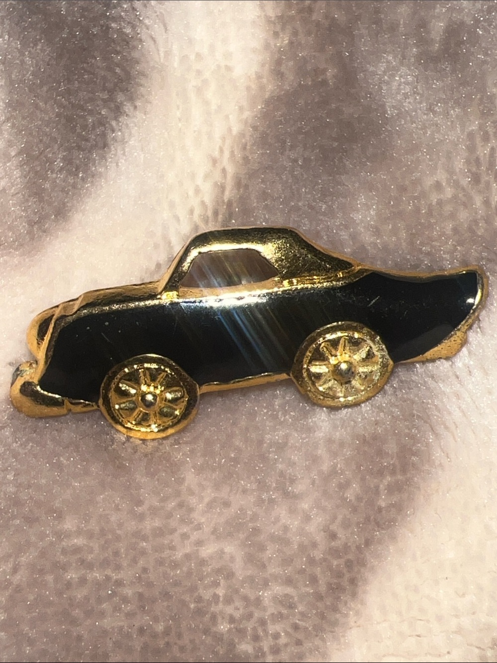 Ruth’s Design Gold & Black Car Enamel Pin